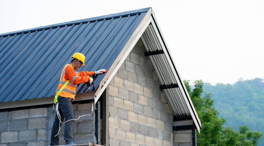 Expert Emergency Roof Repairs services in Man, WV